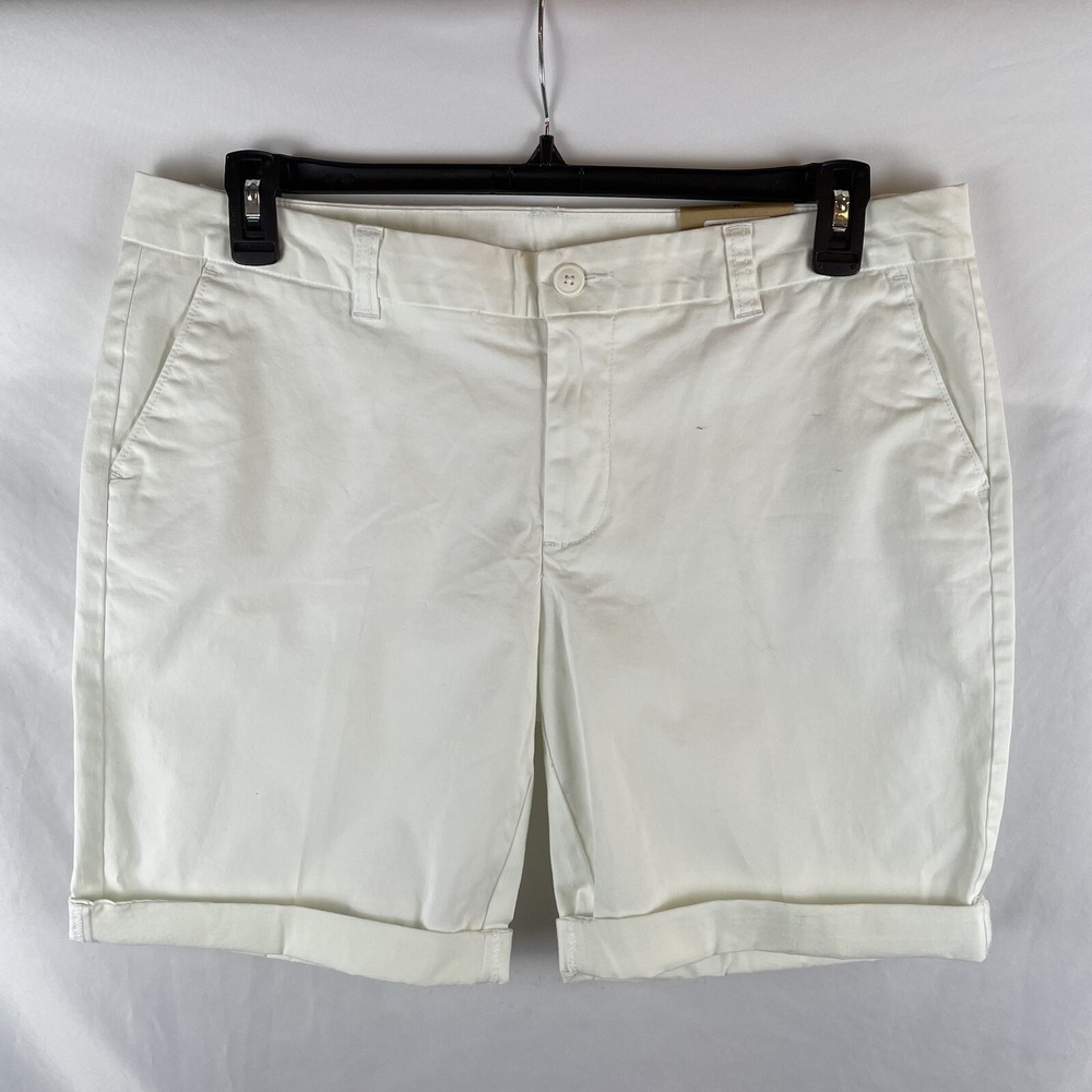 NWT Magellan shorts Happy Camper Bermuda White mid rise 16 women